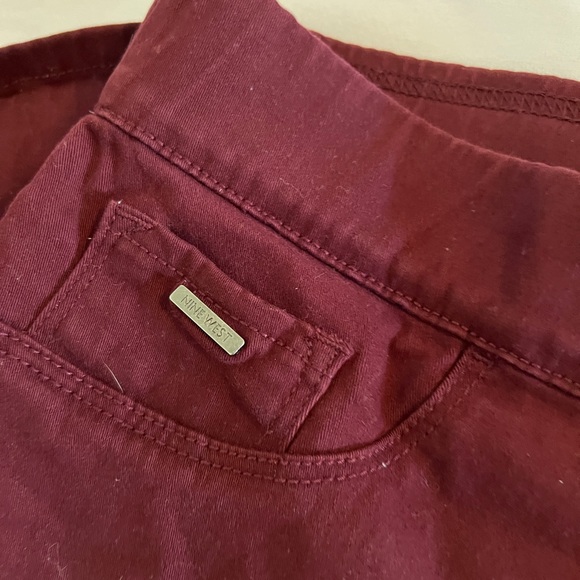 Nine west Women Dark Maroon Stretch Heidi Pull On
Jeans Size 16 plum wine burgu - Picture 4 of 7